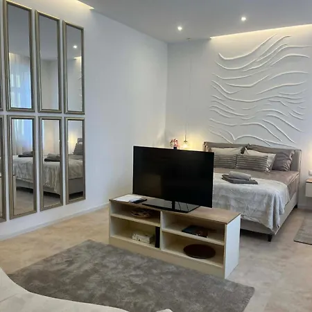Chilllux 埃格尔